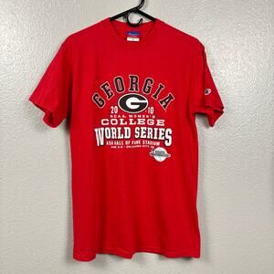 Champion Size M 2010 NCAA Women's College World Series Red Short Sleeve Shirt